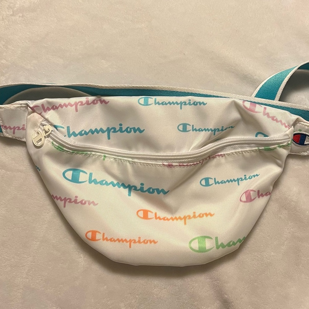 Champion fanny pack NWOT
